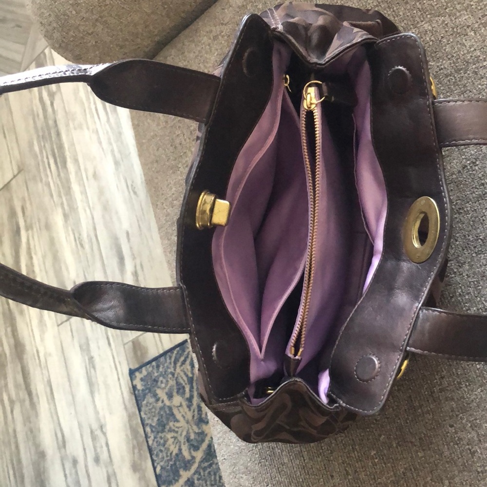 Coach purse - Picture 4 of 6